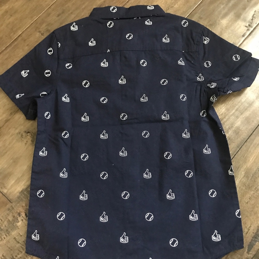 Gymboree button up - Picture 5 of 5